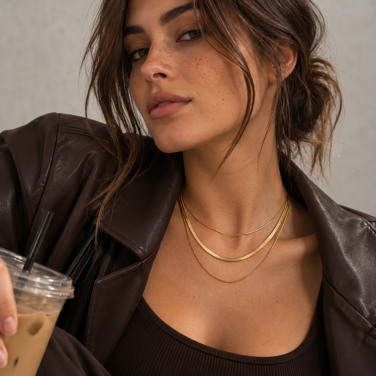 Ketten layern: So kombinierst du Halsketten im Layering Look