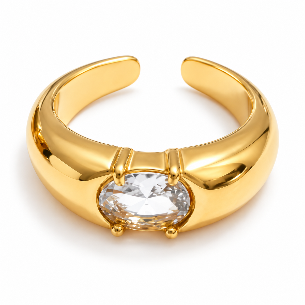 Nerina Glow Ring – offener Ring aus Edelstahl, vergoldet, ovaler klarer Zirkonia