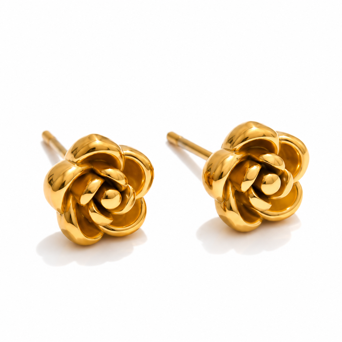 Rosalie Bloom Ohrstecker – Ohrstecker aus Edelstahl, vergoldet, plastisch gearbeitete Rose