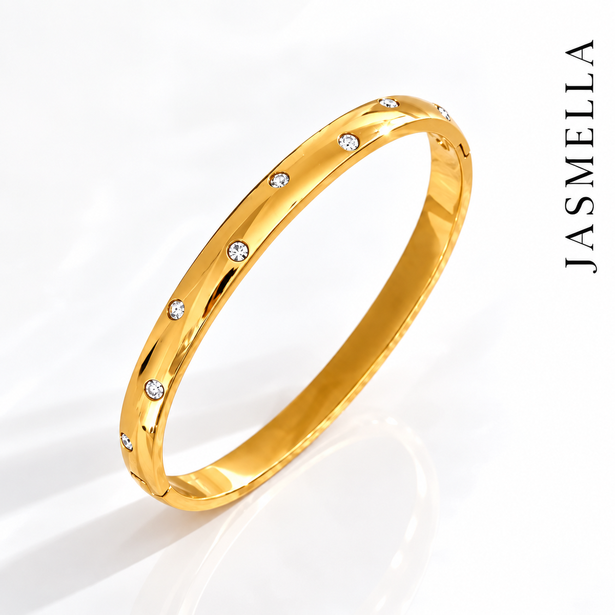 Selene Spark Bangle – Armreif aus Edelstahl, vergoldet, mit einzeln gesetzten Zirkonia – Ansicht 4