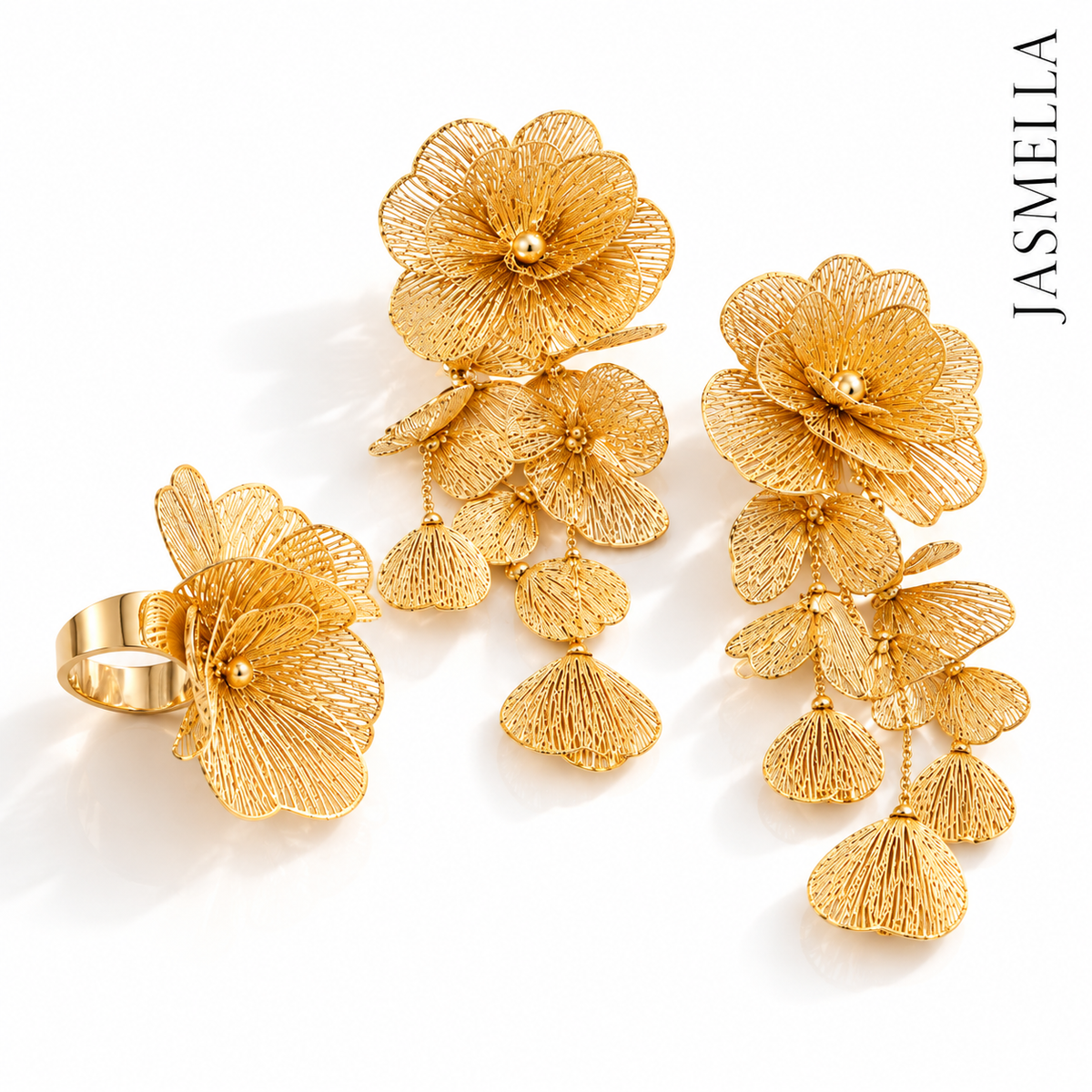 Solea Filigree Set – Schmuckset aus Edelstahl, vergoldet, Blütenring und lange Ohrringe – Ansicht 3