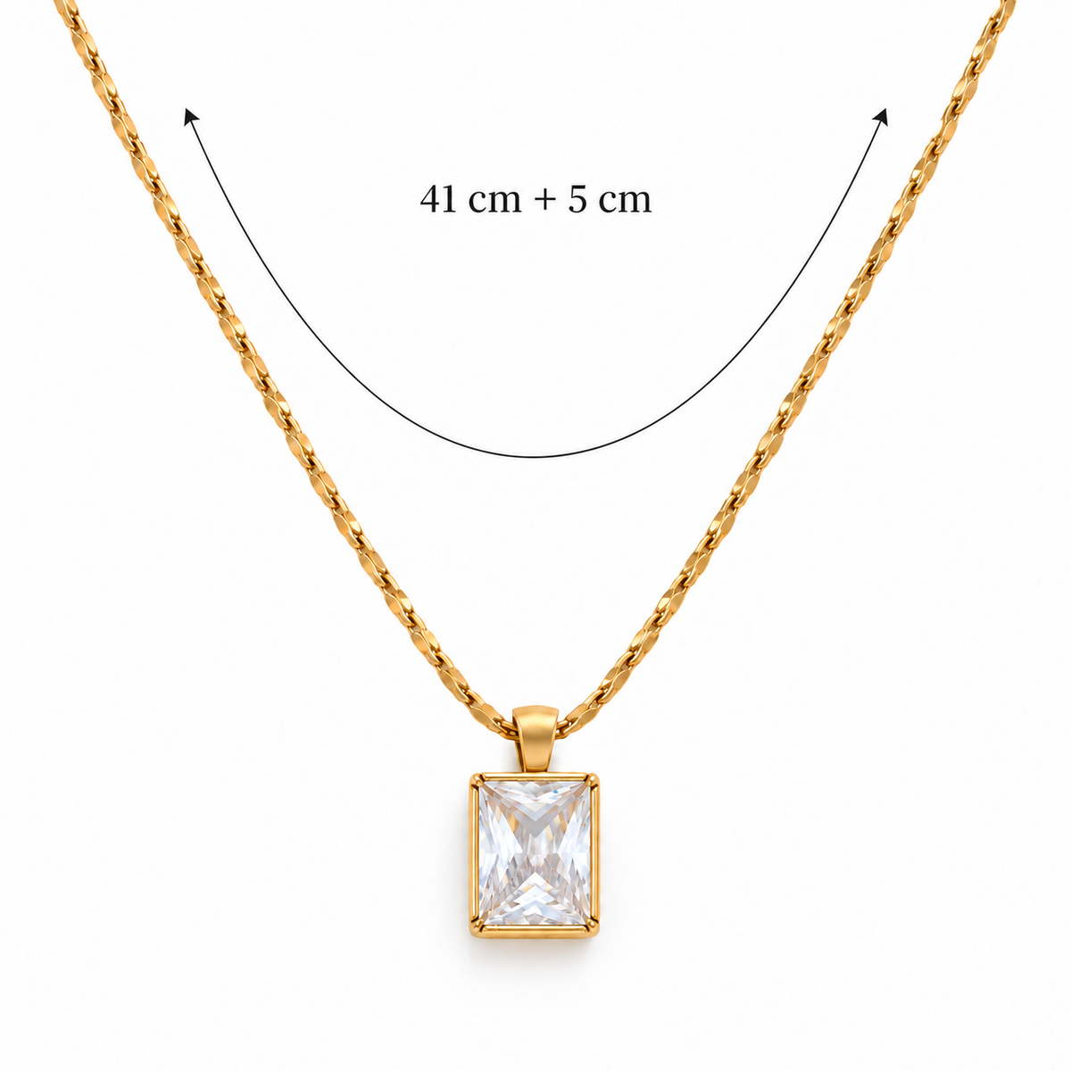 Solene Square Kette – Halskette aus Edelstahl, vergoldet, quadratischer Zirkonia-Anhänger – Ansicht 2